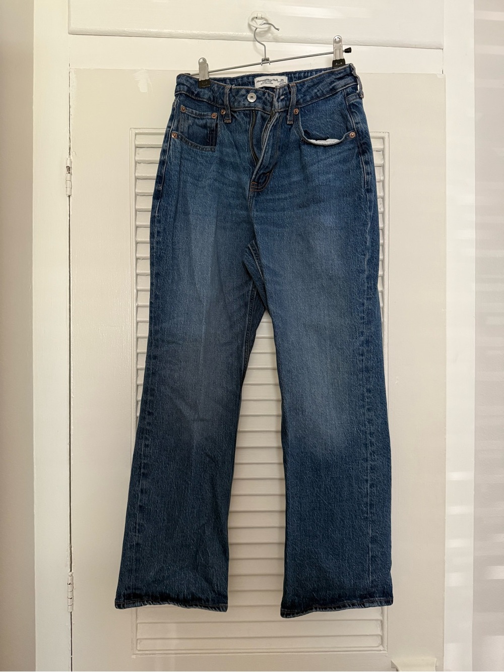 Abercrombie & Fitch Curve Love High Rise 90s Relaxed Jean